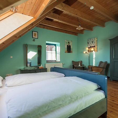 Eschenhof Quartier Aparthotel Бергхайм Екстериор снимка
